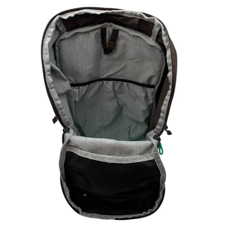 Sherpani Womens Switch 15L Hiking Outdoor Backpack Seagreen Fits 13 Inch Laptop‎